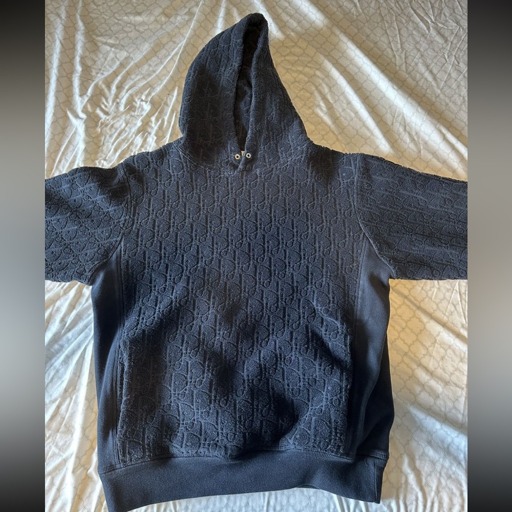 Dior Hoodie, fits a little small. Barely worn only once. Size Small